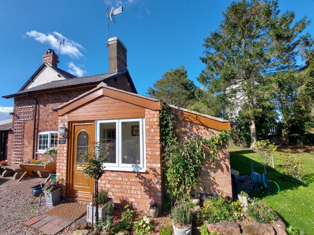 Saughall Mill Farm Cottage