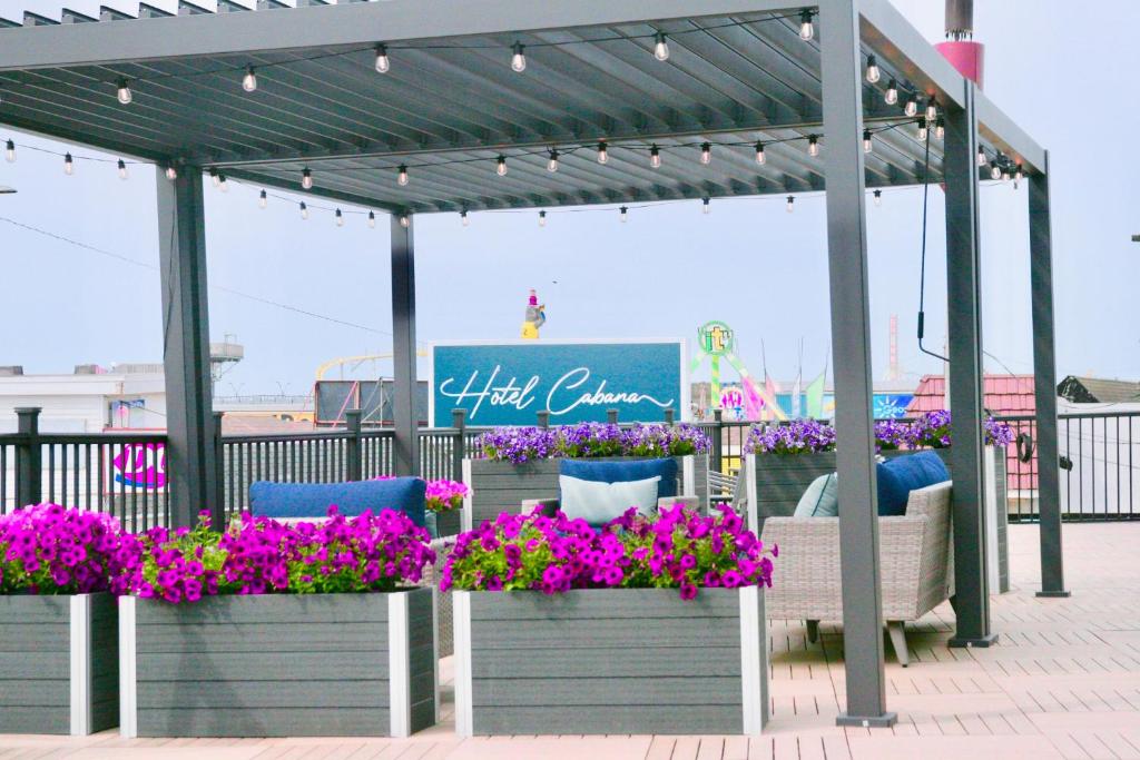Hotel Cabana Oceanfront/Boardwalk