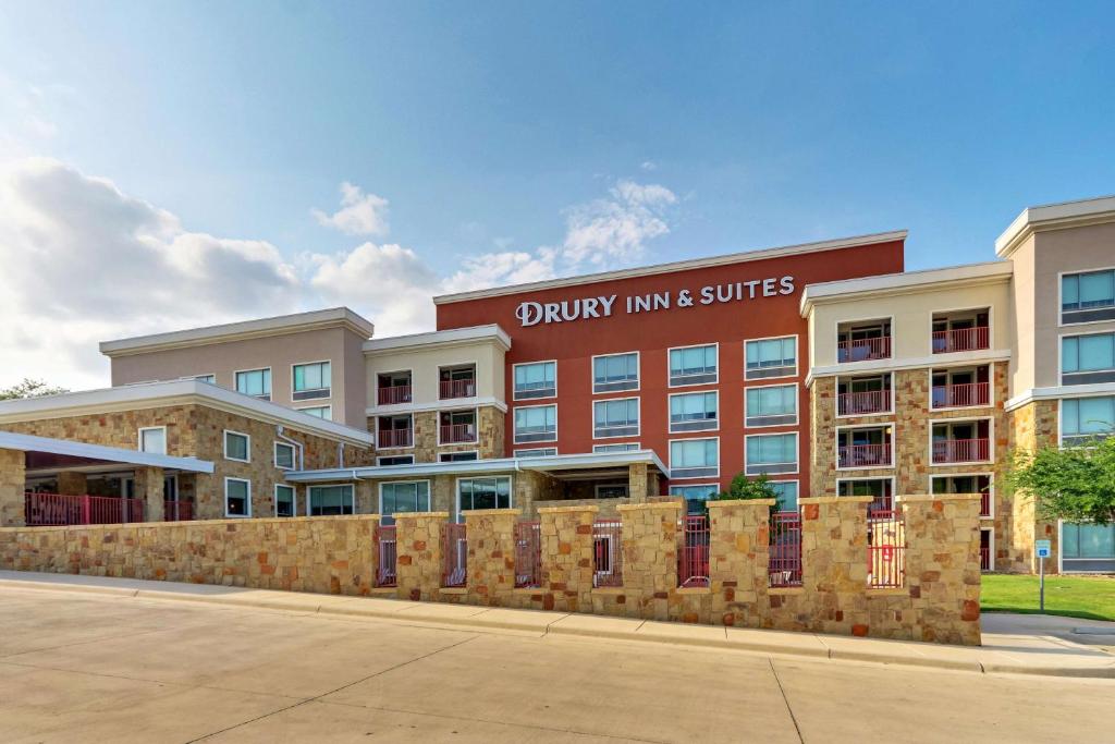 Drury Inn & Suites San Antonio Airport