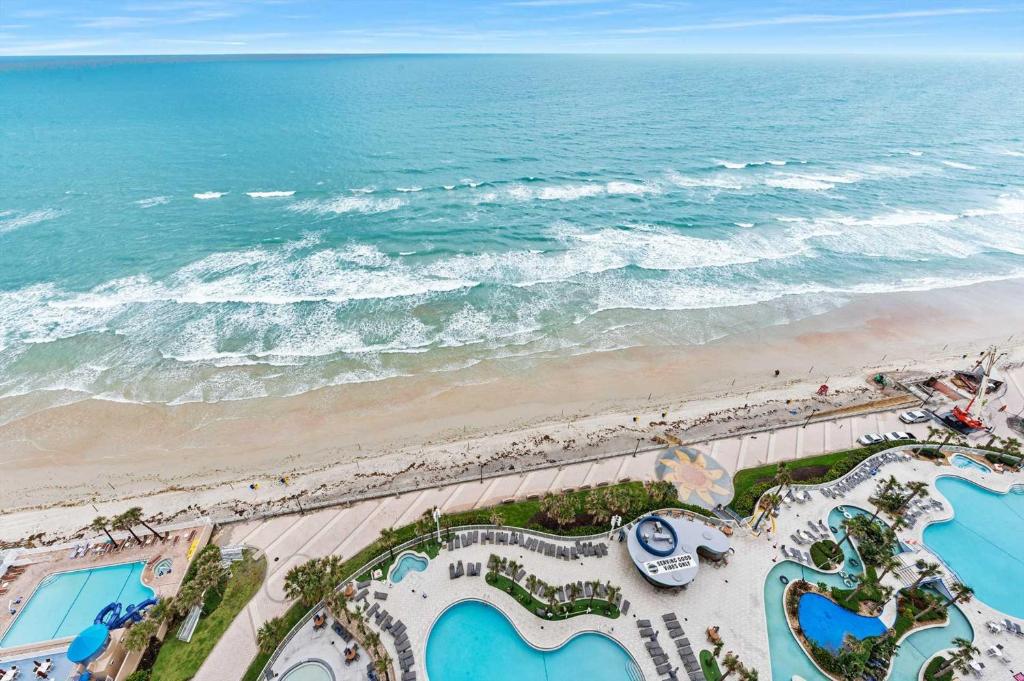 Luxury 23rd Floor 3 BR Condo Direct Oceanfront Wyndham Ocean Walk Resort Daytona Beach 2325