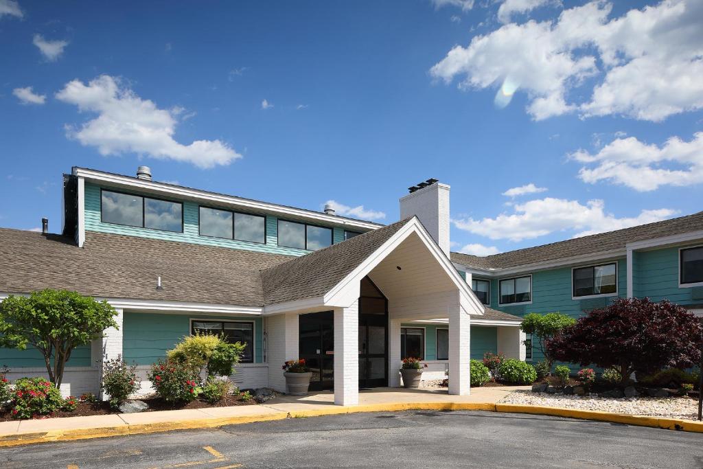 Hotel Wave at Rehoboth Beach