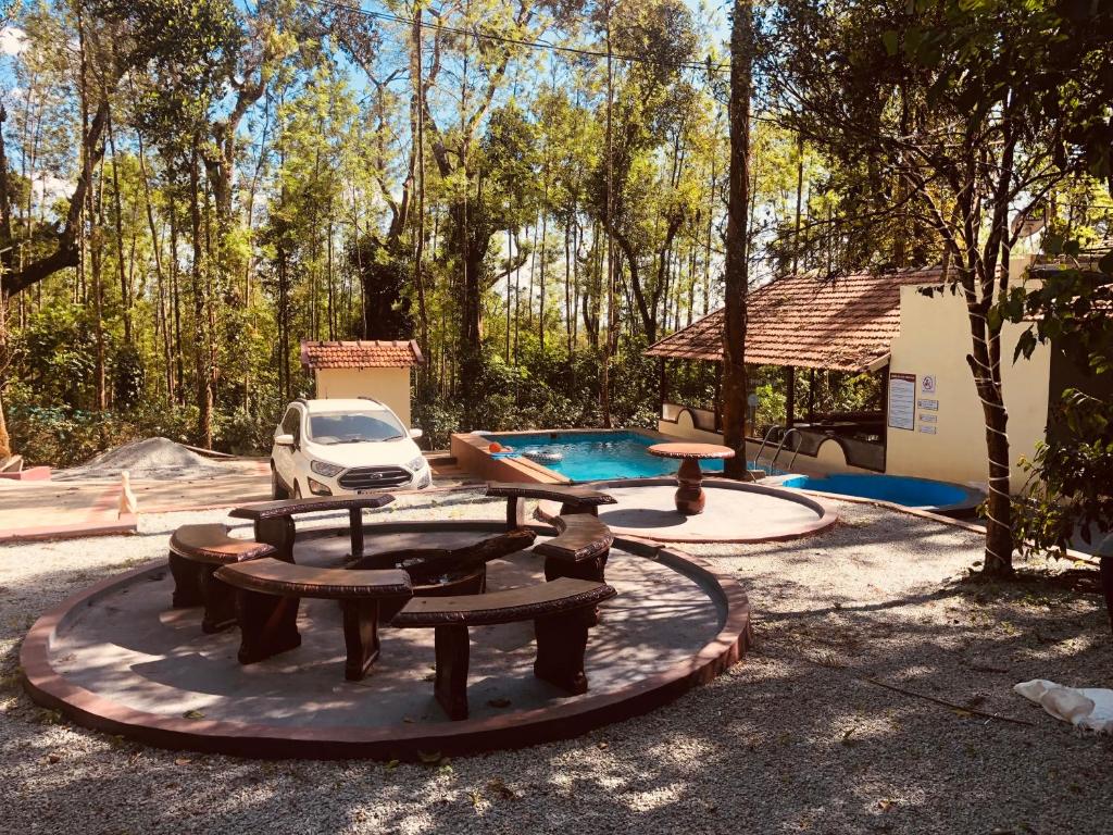 Silver springs Homestay Chickmagalur