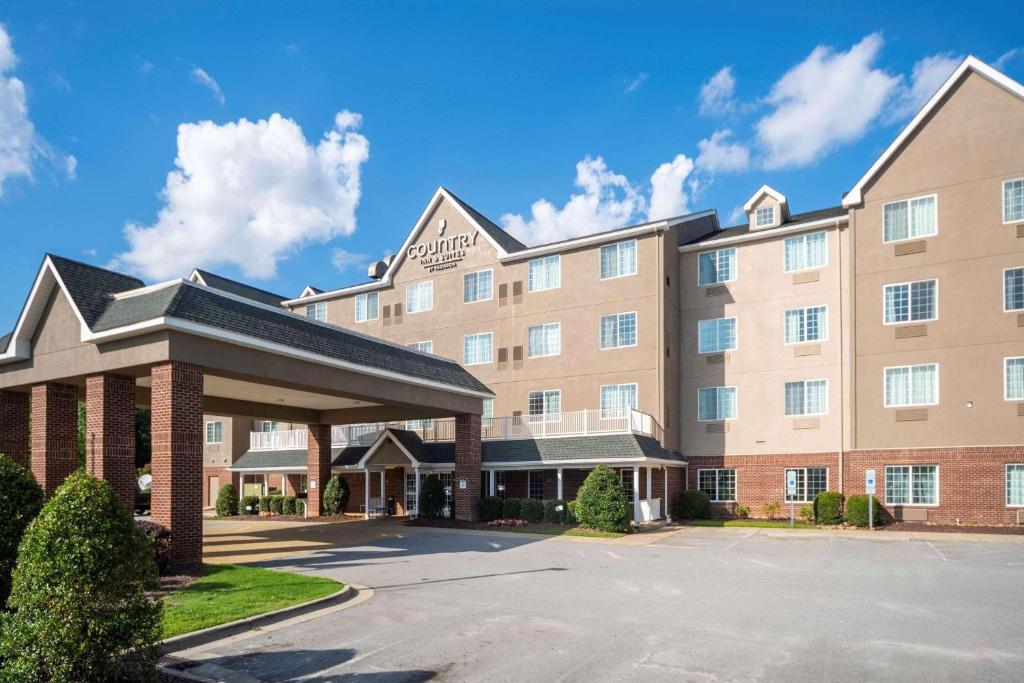 Country Inn & Suites by Radisson, Rocky Mount, NC