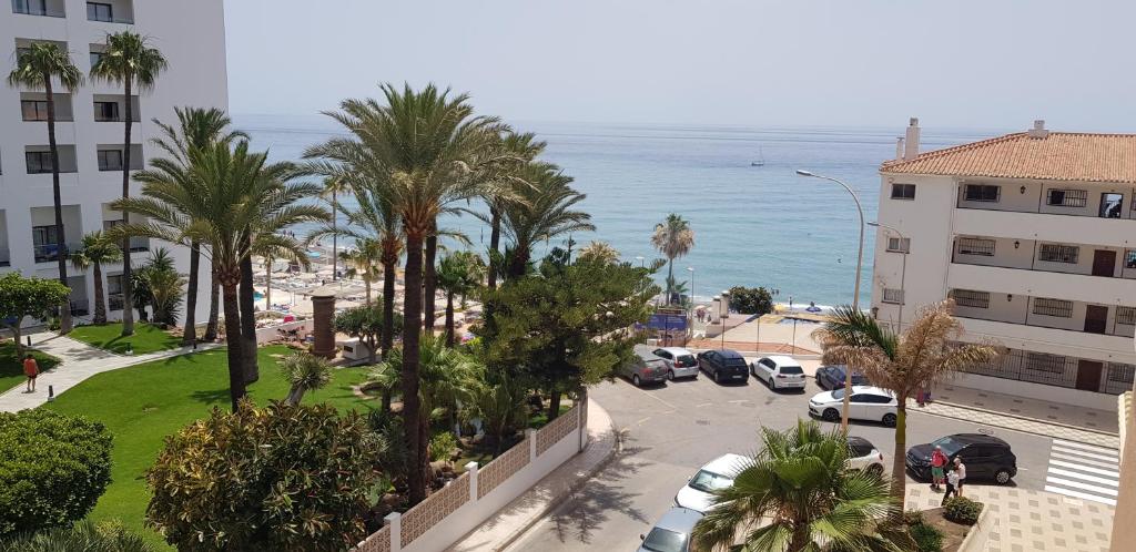 APARTAMENTO RIVAS, JUNTO a LA PLAYA TORRECILLA NERJA