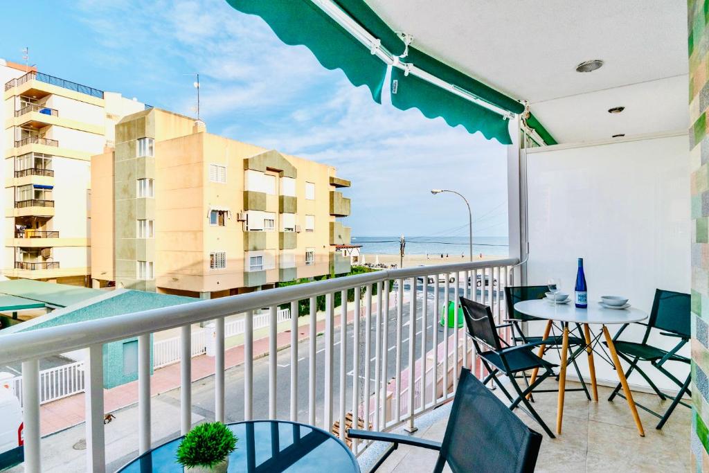 Welcome & Bienvenido a Santa Pola Apartamento a 30 metros de la Gran Playa