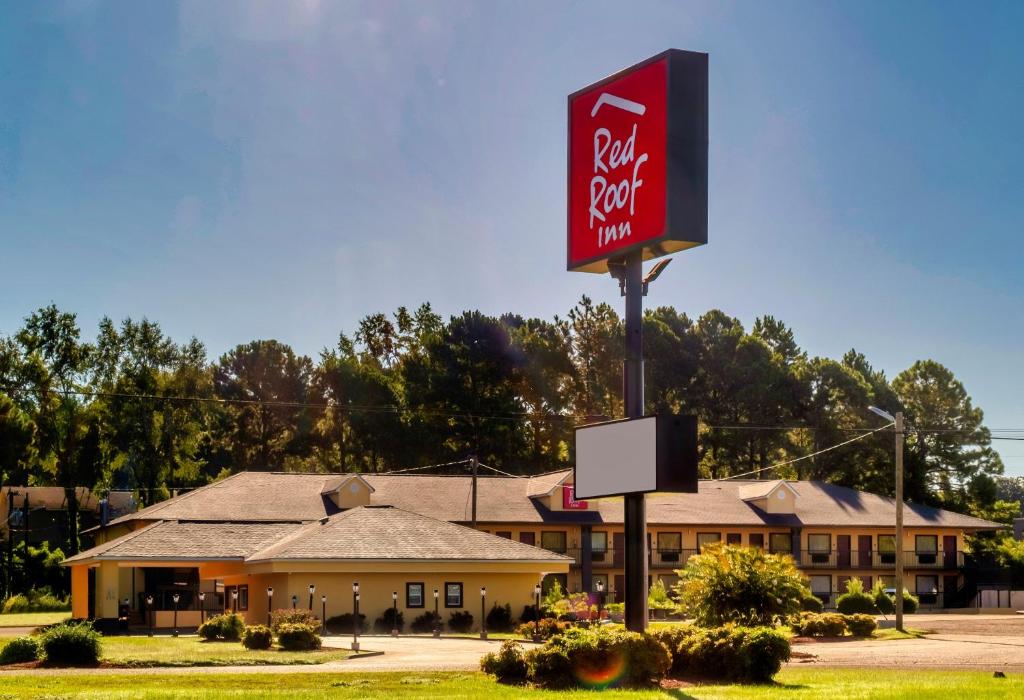 Red Roof Inn Columbus, MS