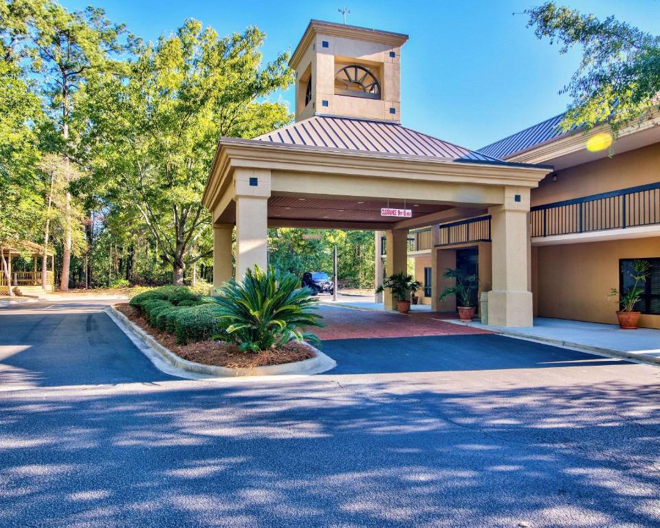 Clarion Inn & Suites Aiken