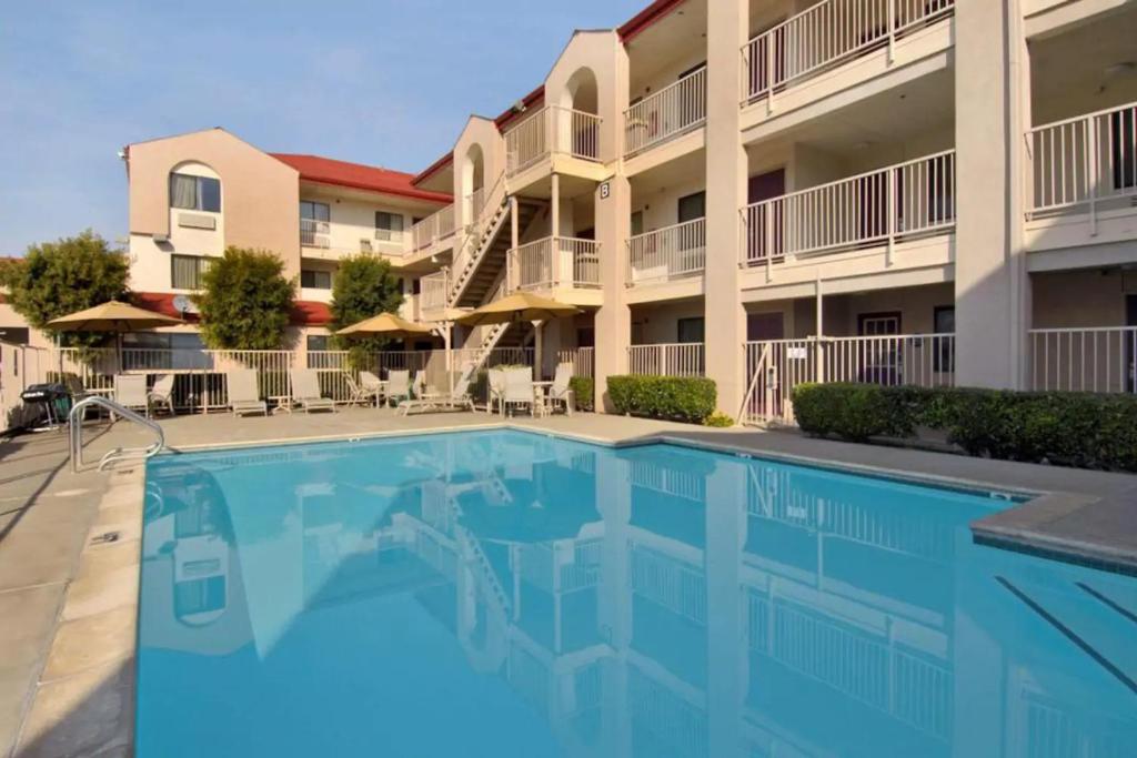 California Inn and Suites, Rancho Cordova