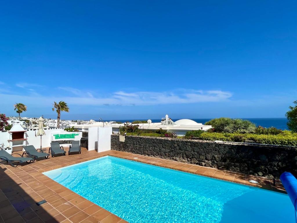 Fabulous 3 bedroom villa with stunning panoramic sea views in Puerto del Carmen