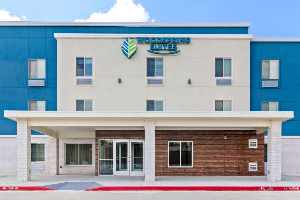 WoodSpring Suites South Houston Hobby