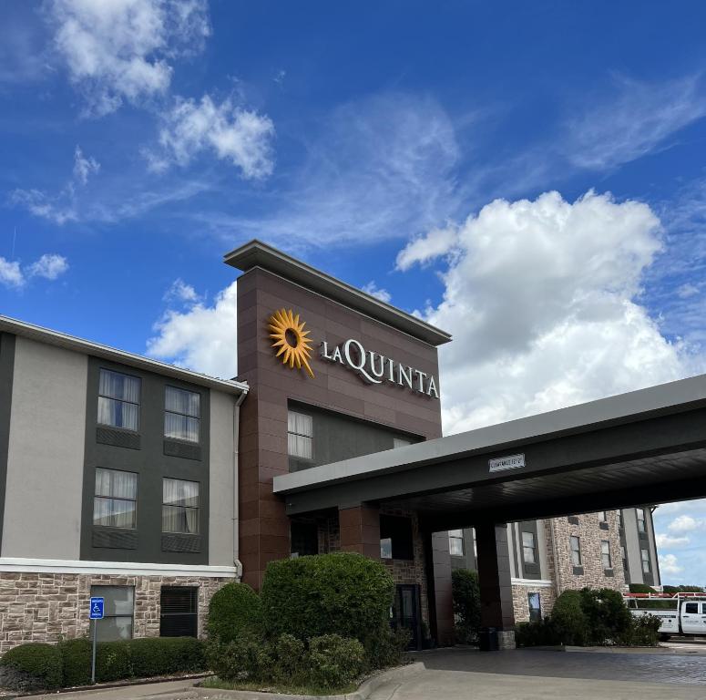 La Quinta by Wyndham Denison - North Lake Texoma