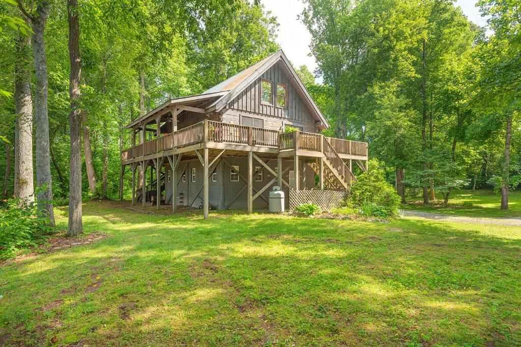 River Retreat Cabin